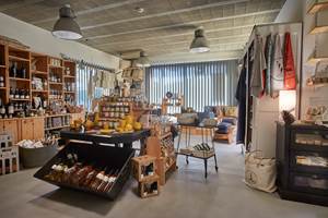 la boutique Côté Phare vous propose une sélection de produits régionaux, et une belle sélection pour offrir des cadeaux