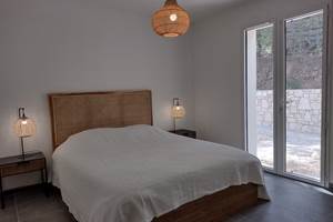 c928bb60-9325-4c33-b6c8-63e81459d930