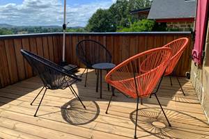 Giteslessources_objat_cotémaison_terrasse