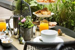 Petit_Déjeuner booking