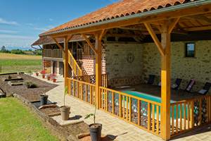 Piscine et alentours