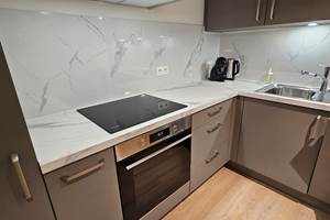 Cuisine four et plaques à induction