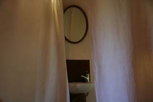 3. gite-atypique-ambiance-sanitaire-lot-quercy