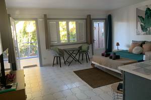 Chambre donnant sur la terrasse