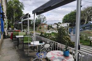 Les Volets Bleus terrasse
