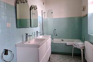 chambre Dordigne salle de bains