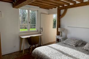 Sous le cedre-bureau-chaumiere-tourville-en-auge-normandie