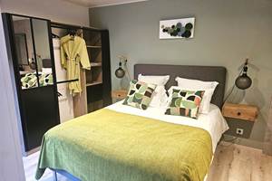 SUITECELADONbedroom1