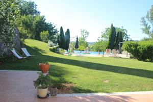 Terrasse côte piscine