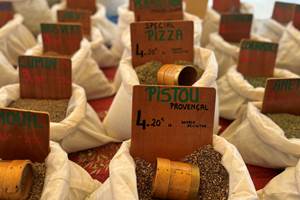 Herbes et épices locales