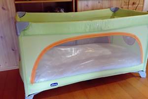 lit pliant avec matelas sur demande
