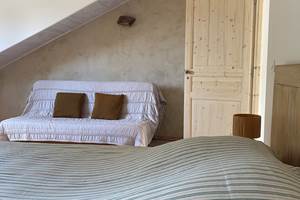 Gîte de la chevêche, clic-clac 140x190 dans la chambre