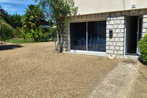 vue-entree-chambre-lessentielle-la-fleche