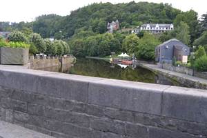 vue pont eau devant la maison