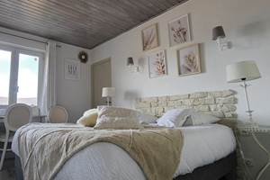 chambre coton, lit queen size, douche italienne, vue panoramique sur les vosges
