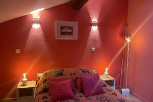 CHAMBRE ROSE 2E`ME E´TAGE MI