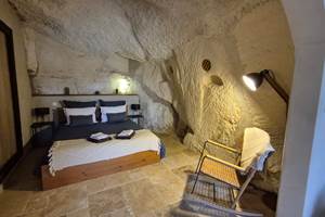 gite-troglodyte-jacuzzi