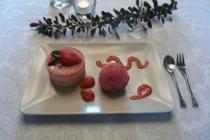 Manoir des Tuileries - Petite de´clinaison autour de la fraise