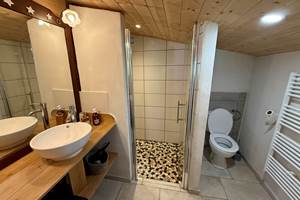 chalet-douche-saint-jean-davelanne