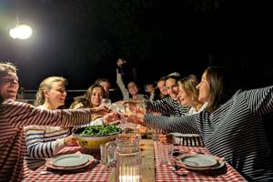 Convivialité terrasse Casastelle