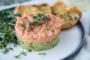 tartare-saumon-avocat-Cinq-Fourchettes-18