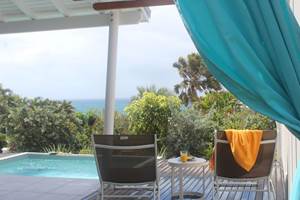 Iguane House villas & Micro Spa Villa Corail terrasse piscine vue mer