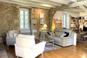 Domaine La Buissière "La Maison" Salon et coin télé