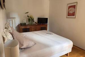 La serre des Mourgues-Chambre rdc