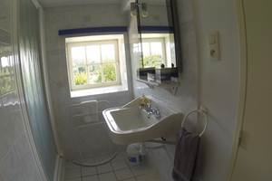 Salle de douche séparée