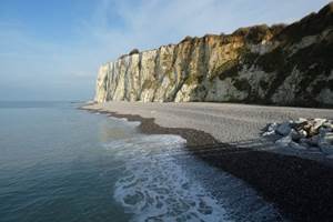 Les falaises Ault Baie de Somme Gites La Baie des Remparts France