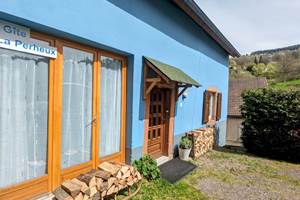 Gite-de-groupe-alsace-vosges-chalet-avant-maison