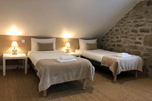 Chambre 1 avec lits séparés - Gîtes Vassivière Le Fer A Cheval