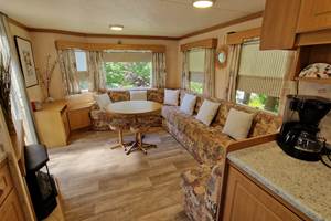 camping-la-perle-creuse-MH Louisiane-salon1