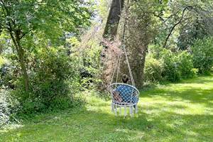 Fauteuil suspendu parc - Domaine de Lanis - Cahmbre hotes Castelnaudary