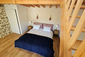 Gîte le Granit des Champs - Mainsat - Chambre double avec mezzanine