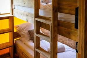 chambre lits superposés écolodges sunshine et sunset
