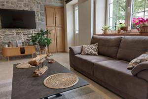 8271a18f-f3e9-4b71-8b9a-8cdf73143746