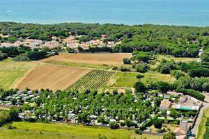 Emplacement Camping