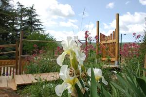 Entrée indépendante du Cellier des Amis