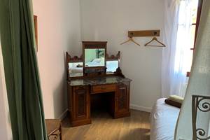 Chambre 2 avec commode