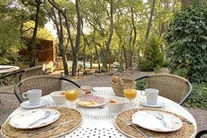 chambres-hotes-mas-piscine-proche-collioure