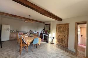 Cuisine pièce à vivre maison de maître