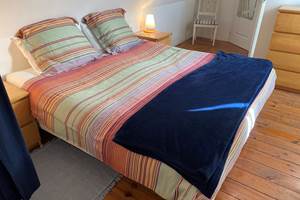 La chambre Bleu à l'étage avec lit 180cm