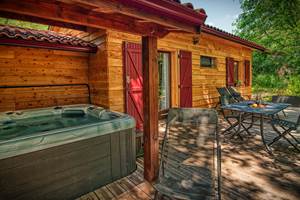Cabane bois arbres toulouse spa La Male