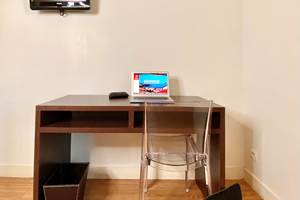 Coin Bureau , Télévision, Chambre Single