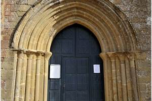 Saint Christaud porte Eglise © CSO