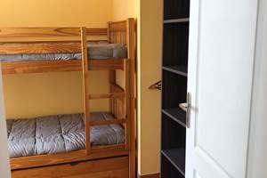 Les Mazets du Rouret - chambre enfants dressing