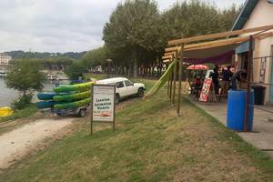 Accueil client sur la base Rand'Eau loisirs à Moissac