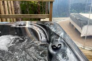 Endormi jacuzzi1