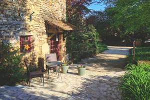 Chambre indépendante Le Pèlerin. Bonfarto Locations Urval Dordogne